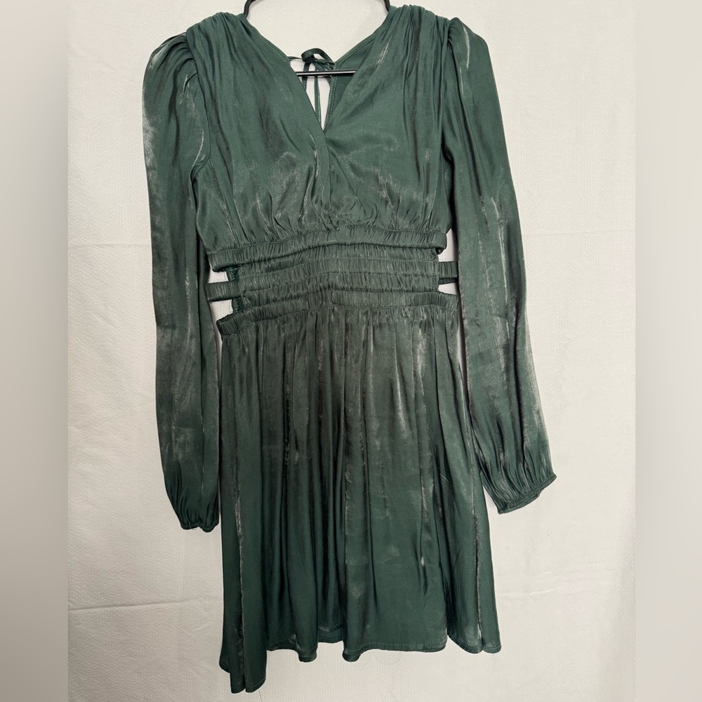 Elegant Green Long Sleeve Dress